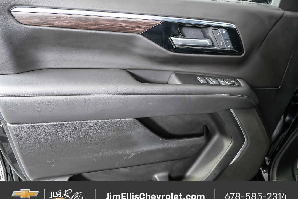 Certified 2025 Chevrolet Tahoe LT RWD image 6