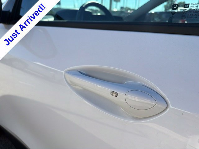Used 2024 Chevrolet Trax ACTIV w/ Sunroof Package FWD image 14