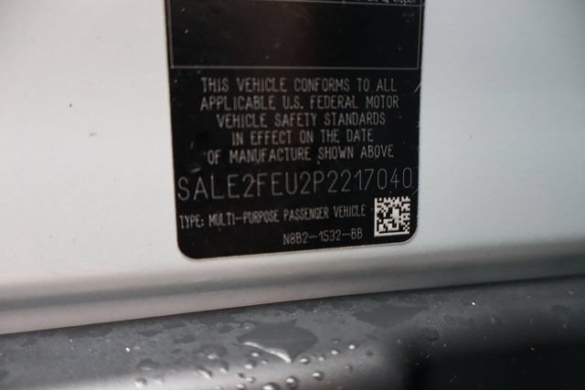 Used 2023 Land Rover Defender 130 X-Dynamic SE AWD/4WD image 61