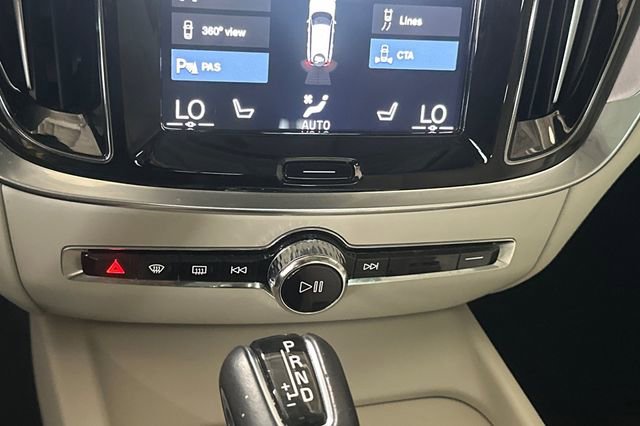 Used 2020 Volvo V60 T5 Cross Country w/ Protection Package Premier AWD/4WD image 25