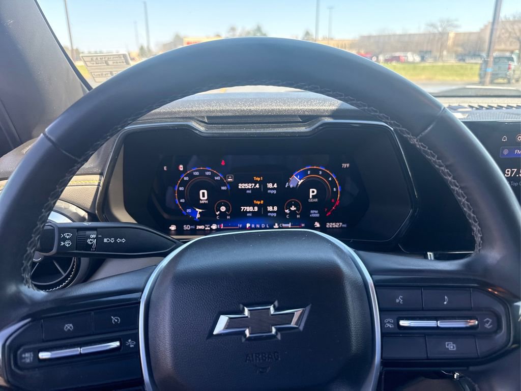 Used 2024 Chevrolet Colorado ZR2 w/ Technology Package AWD/4WD image 13