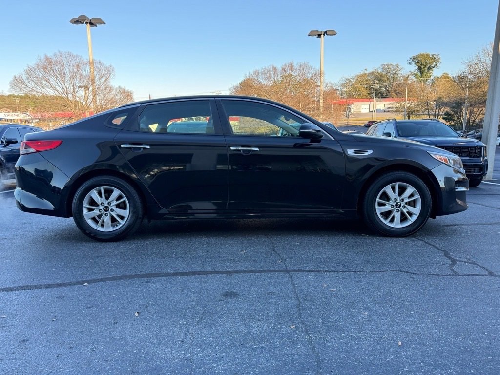 Used 2018 Kia Optima LX image 2