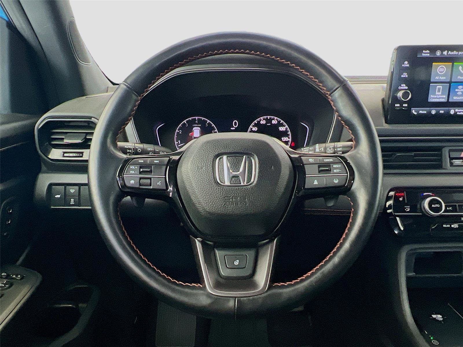 Used 2023 Honda Pilot TrailSport image 17