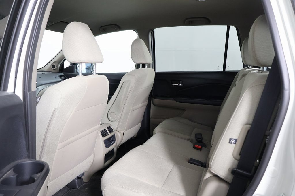 Used 2016 Honda Pilot EX image 9