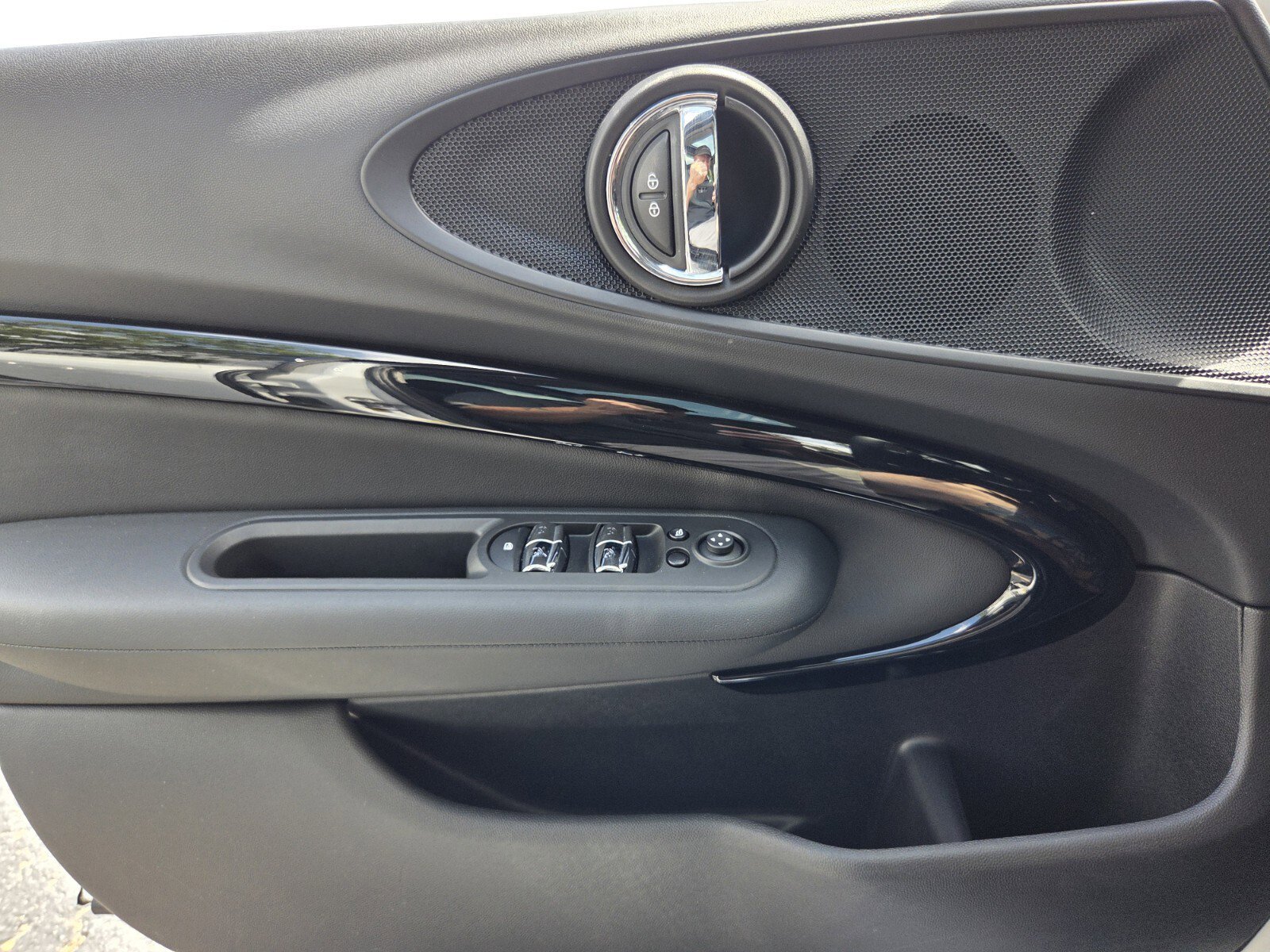 Used 2024 MINI Cooper Clubman S image 21