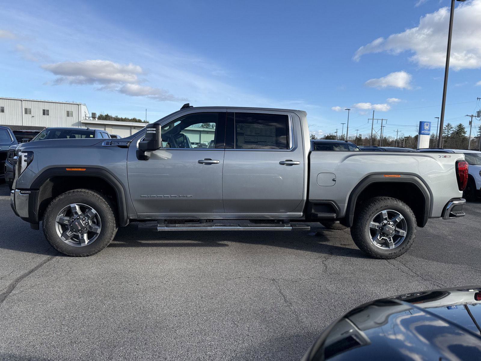 New 2026 GMC Sierra 2500 SLE w/ SLE Value Package; image 8