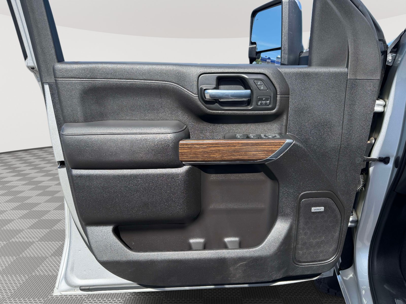 Used 2022 Chevrolet Silverado 3500 High Country w/ Safety Package II AWD/4WD image 18