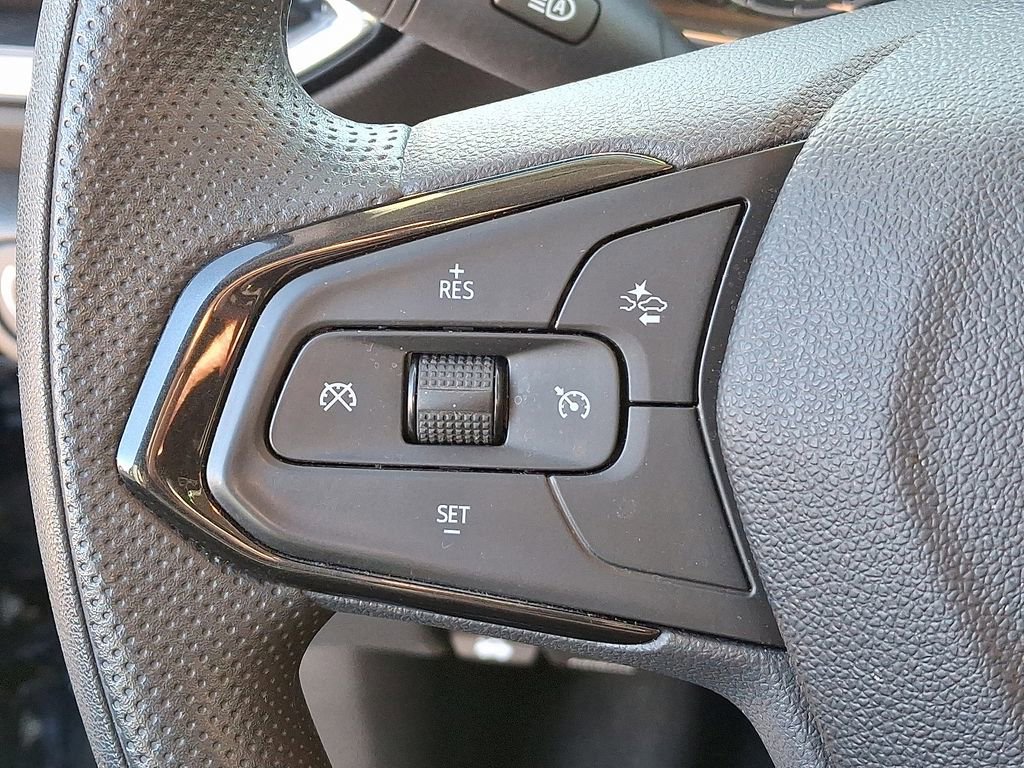 Used 2021 Chevrolet TrailBlazer LT w/ Convenience Package image 26