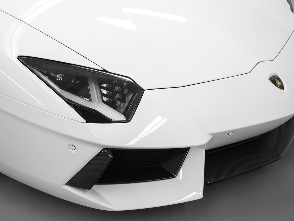 Used 2014 Lamborghini Aventador LP 700-4 image 5