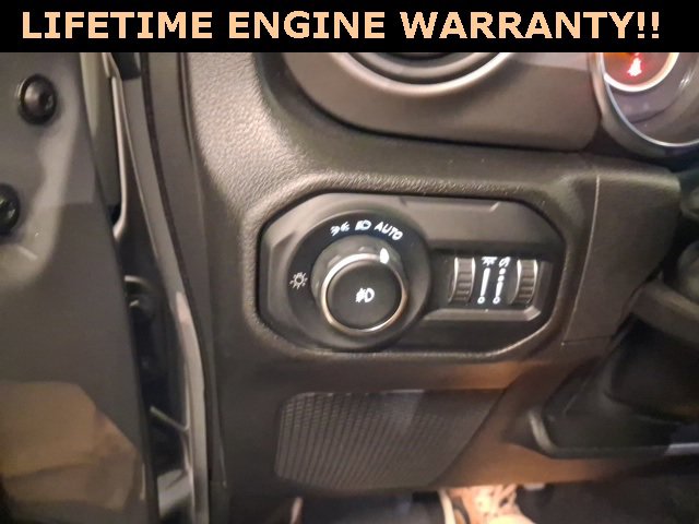 Used 2022 Jeep Wrangler Sport image 17