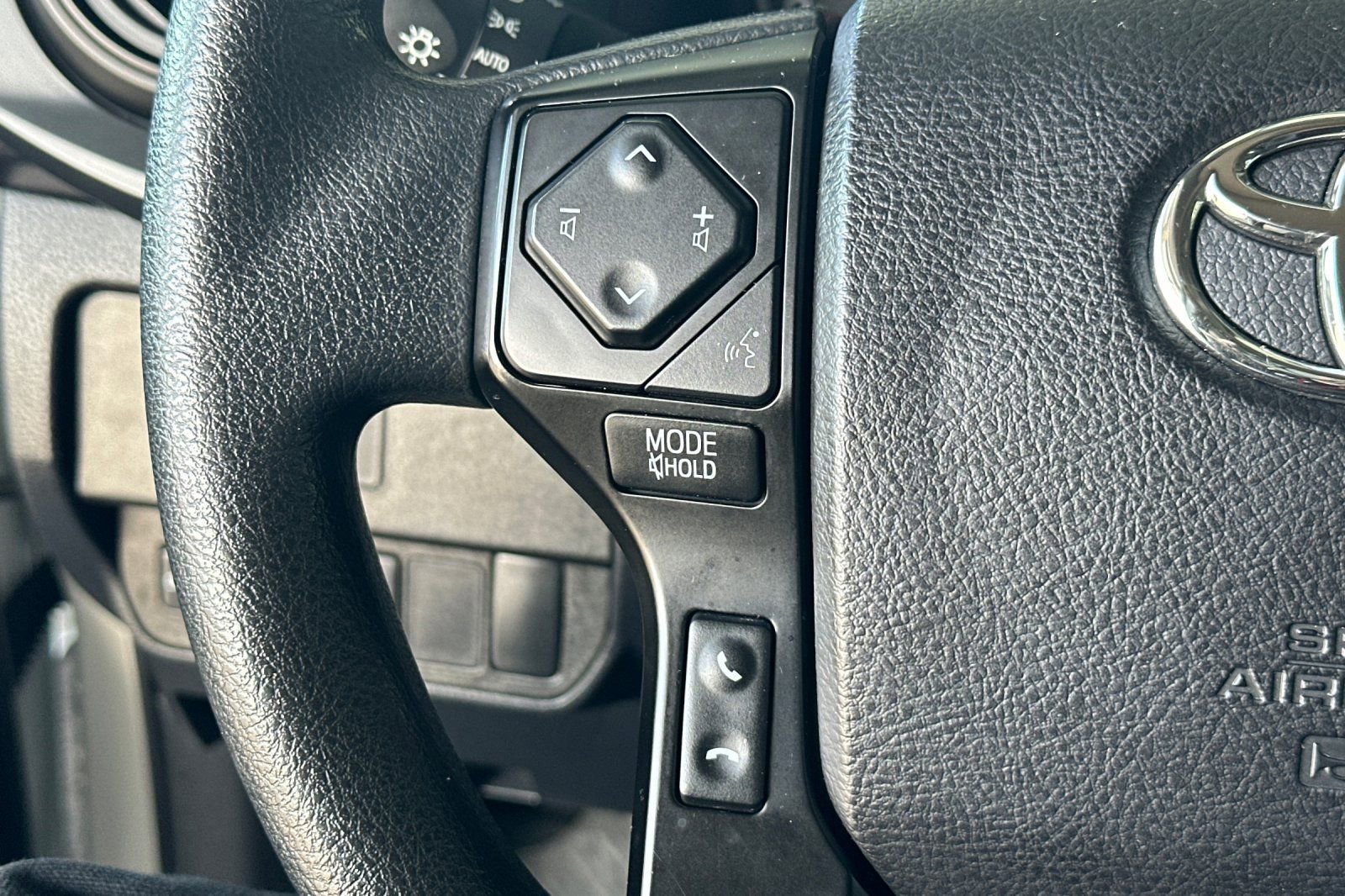 Certified 2022 Toyota Tacoma SR image 26