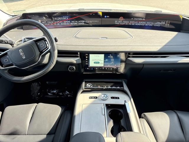 New 2026 Lincoln Navigator Premiere AWD/4WD image 15
