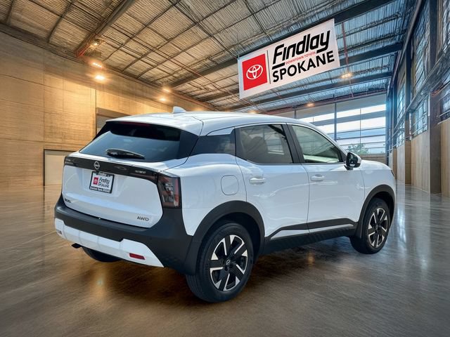 Used 2025 Nissan Kicks SV AWD/4WD image 5