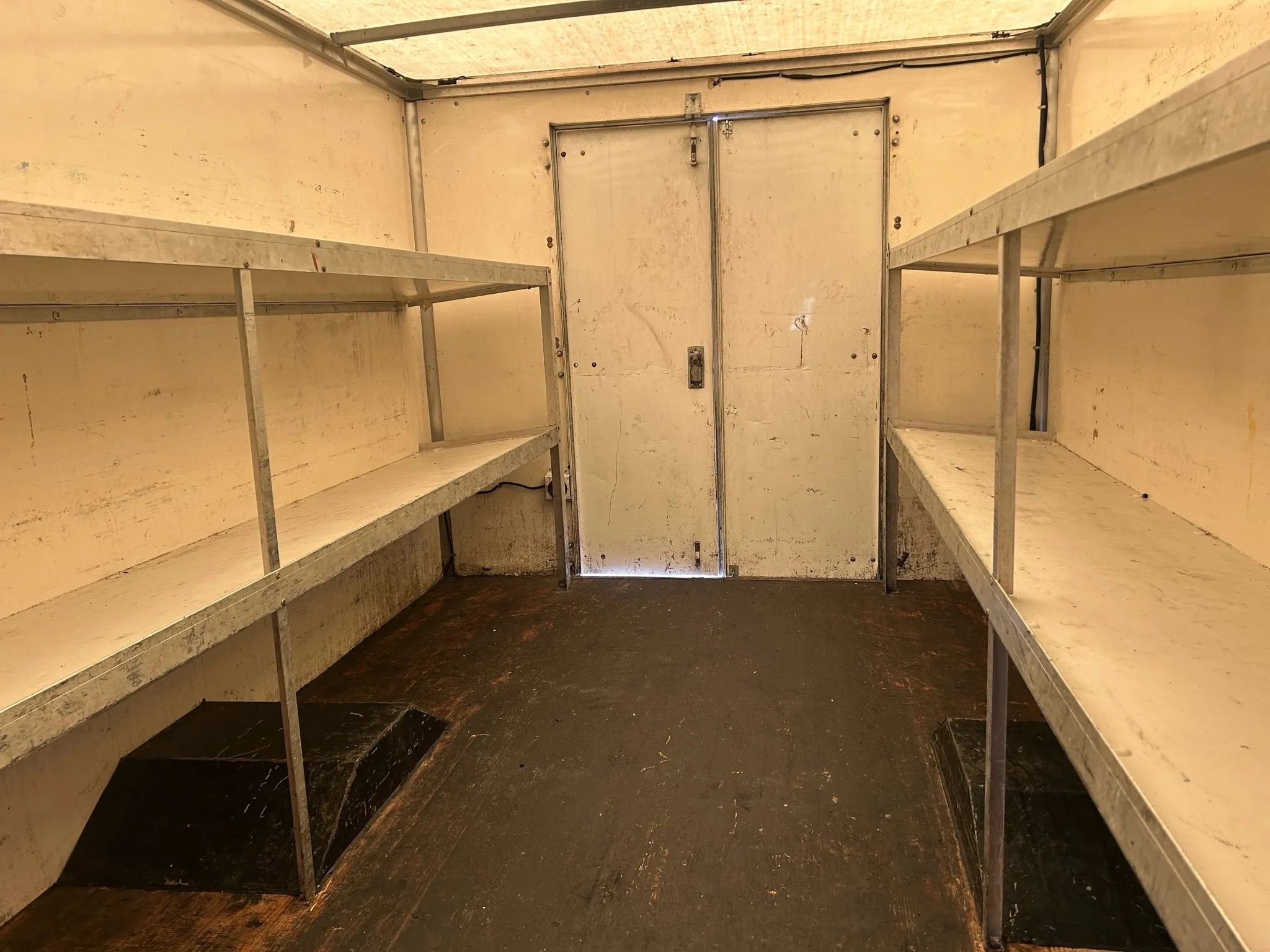 Used 2016 Chevrolet Express 3500 image 10