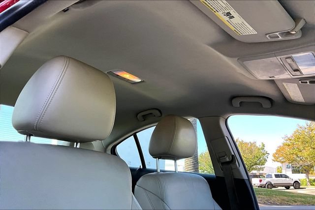 Used 2011 Chevrolet Cruze LT w/ RS Package FWD image 21