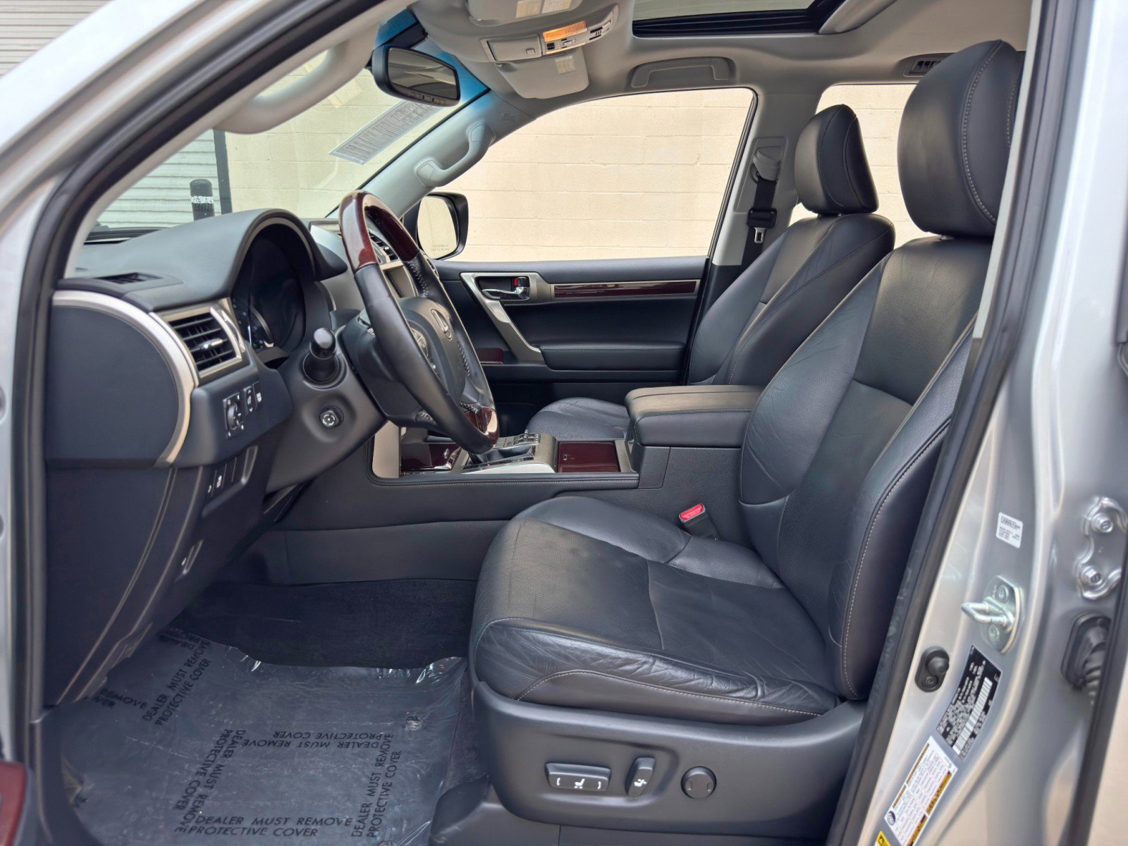Used 2017 Lexus GX 460 Premium AWD/4WD image 16