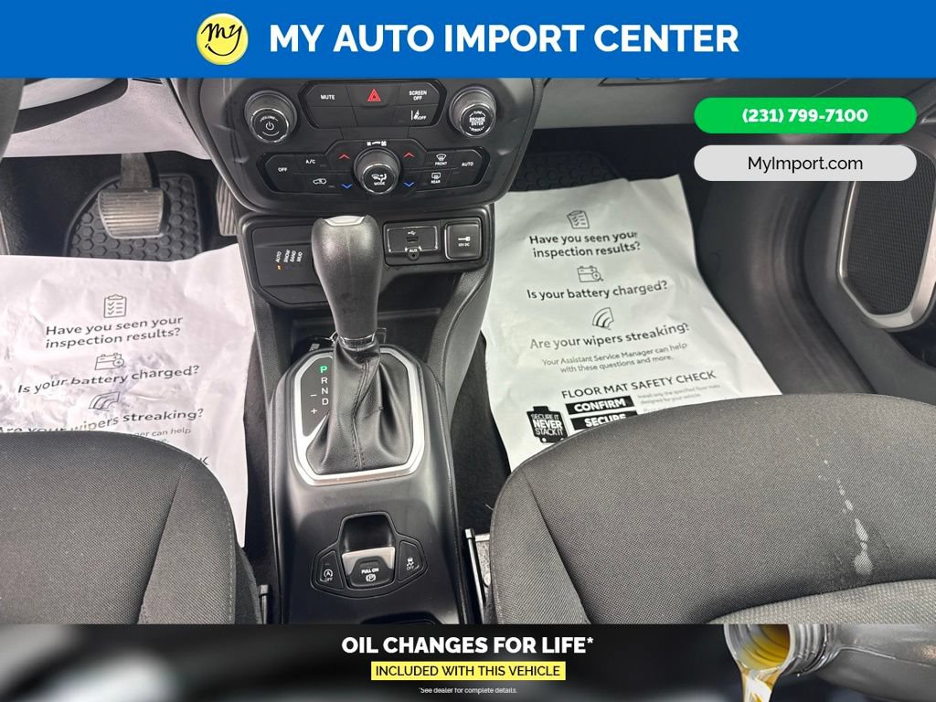Used 2023 Jeep Renegade Latitude AWD/4WD image 22