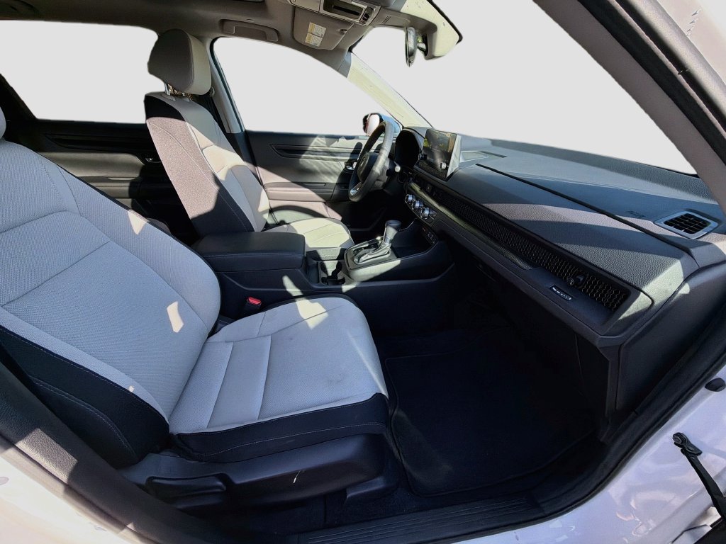 Certified 2024 Honda CR-V EX image 31