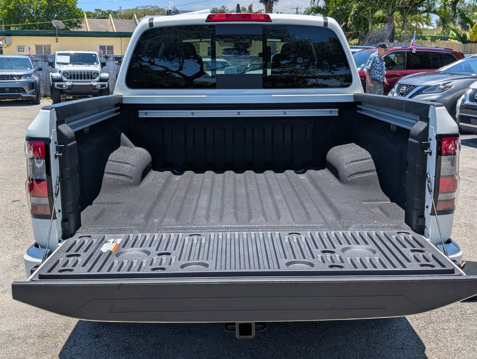 Used 2026 Nissan Frontier Pro-X w/ Pro-X Convenience Package RWD image 14