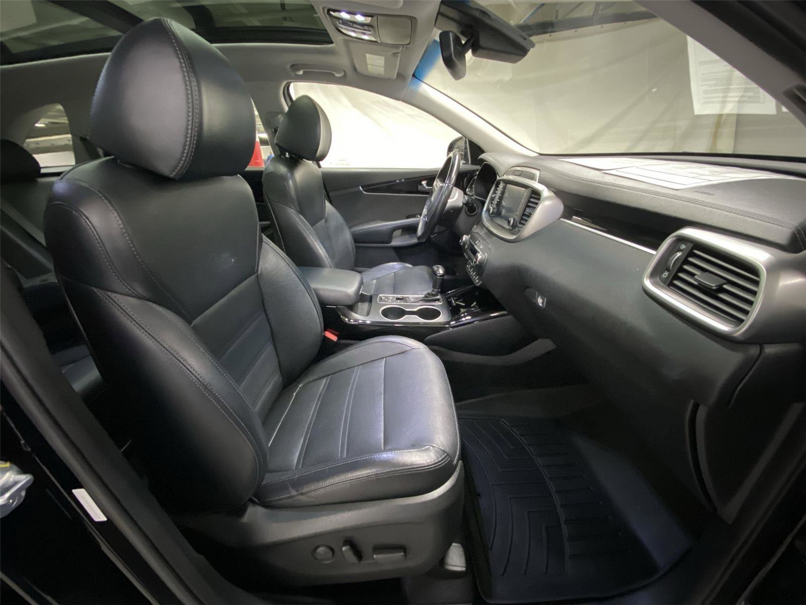 Used 2019 Kia Sorento SX w/ SX Touring Package image 31
