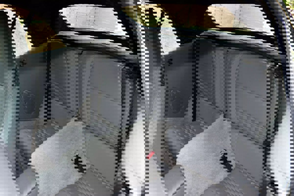 Used 2002 Porsche 911 Cabriolet image 17