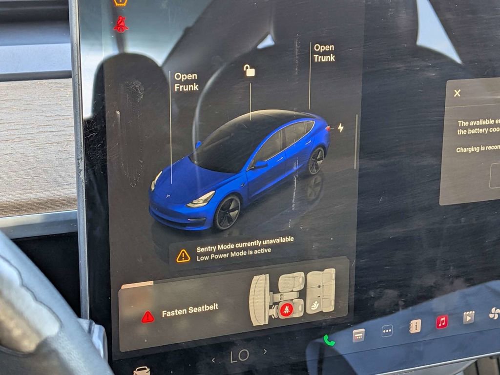 Used 2022 Tesla Model 3 Standard Range image 21