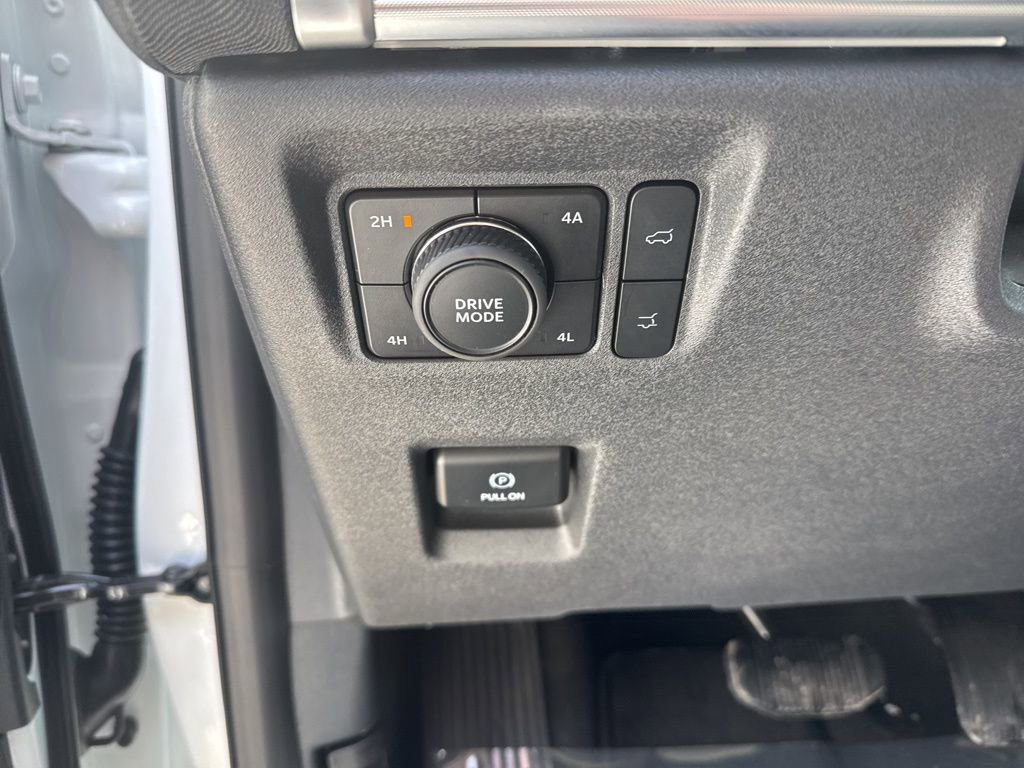 Used 2025 Ford Expedition Max Platinum AWD/4WD image 10