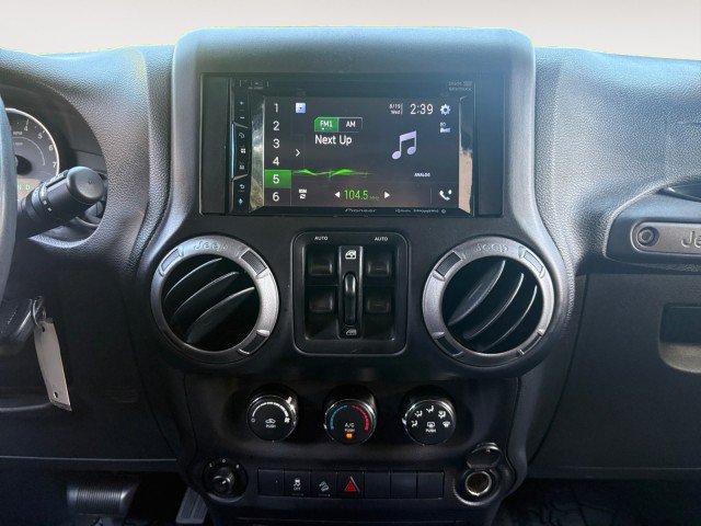 Used 2017 Jeep Wrangler Unlimited Sport w/ Quick Order Package 24S AWD/4WD image 12