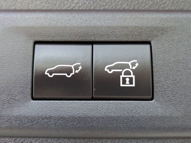 Used 2024 Lexus NX 250 FWD w/ Cold Area Package image 17