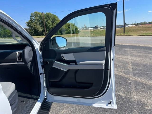 New 2025 Ford Expedition Max Active image 23