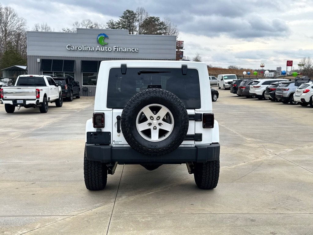 Used 2012 Jeep Wrangler Unlimited Rubicon w/ Dual Top Group image 5