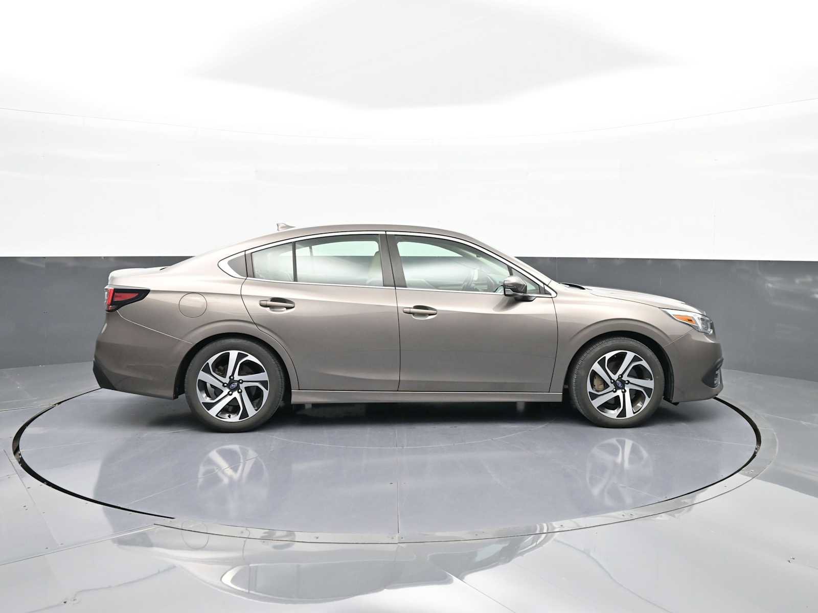 Used 2022 Subaru Legacy Limited image 18