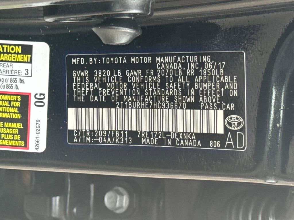 Used 2017 Toyota Corolla LE image 45