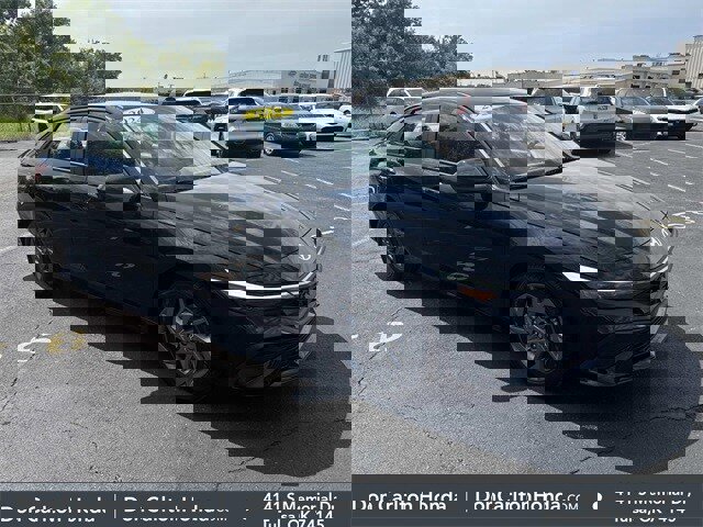 Used 2024 Hyundai Elantra SEL