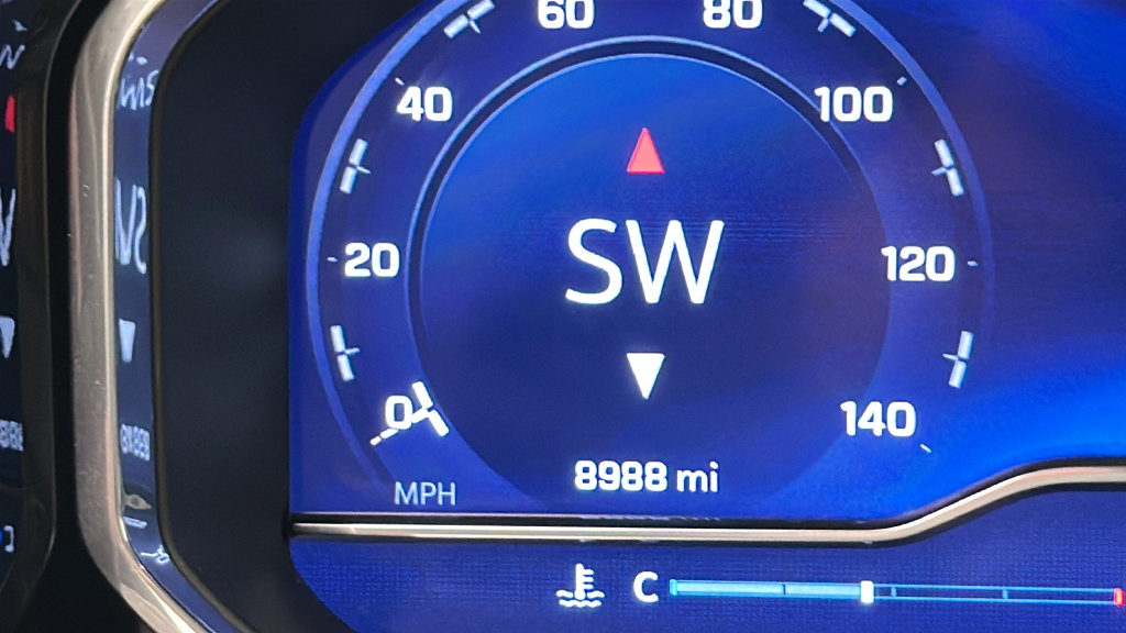 Used 2024 Chevrolet Silverado 1500 LT AWD/4WD image 17