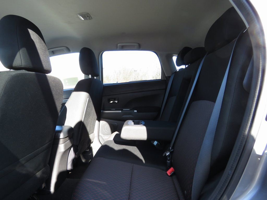 Used 2019 Mitsubishi Outlander Sport SE image 19