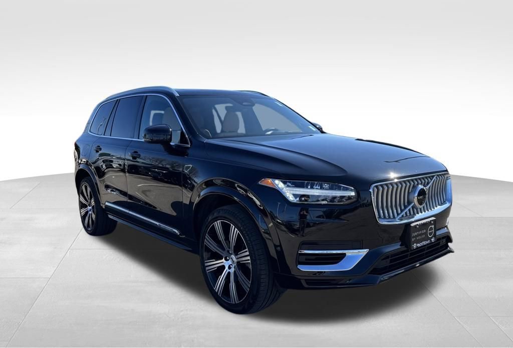 Certified 2024 Volvo XC90 T8 Ultimate w/ Protection Package Premier image 36
