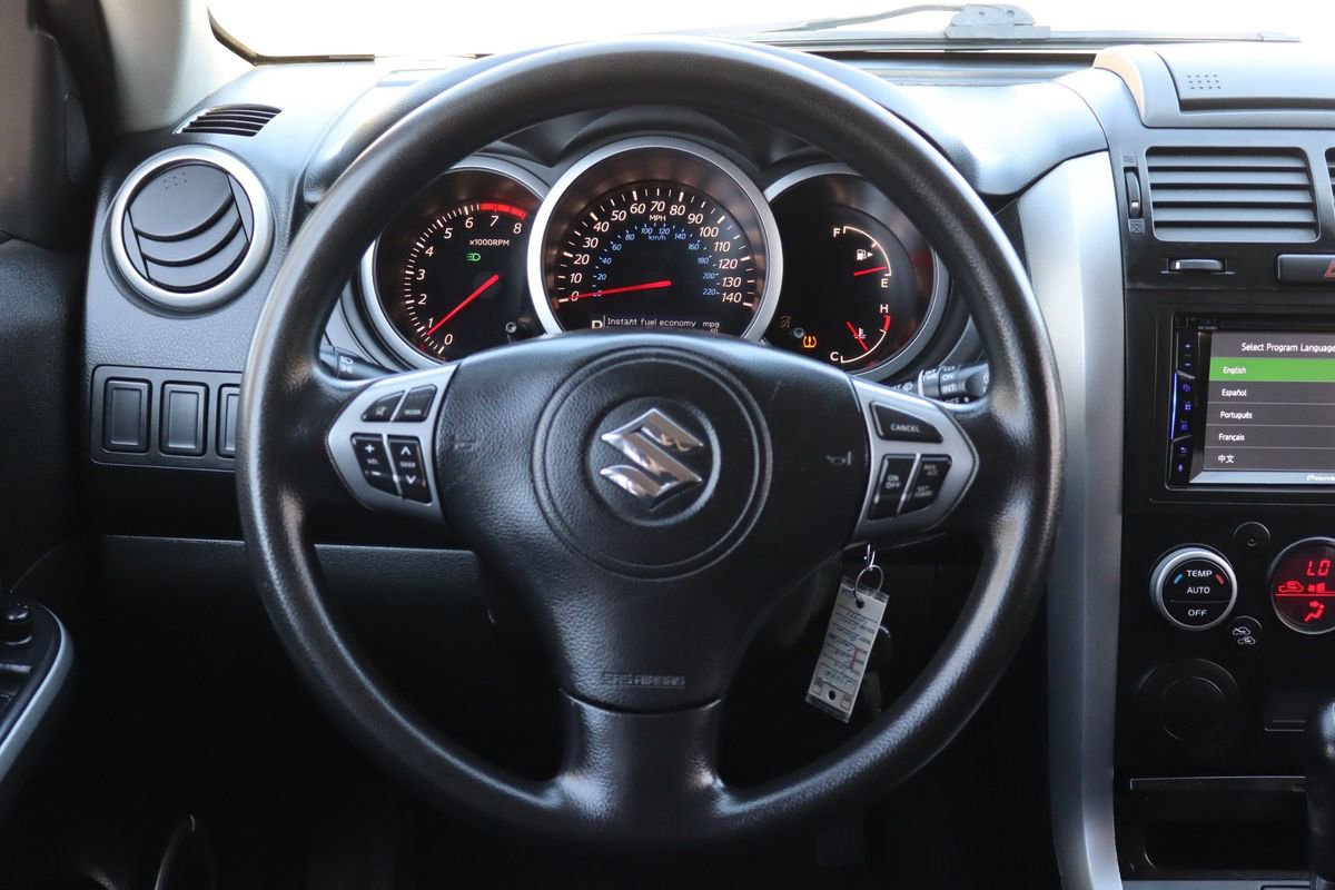Used 2010 Suzuki Grand Vitara Premium image 16