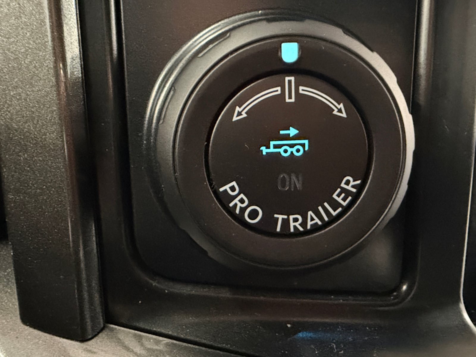 Used 2023 Ford F150 XLT w/ Equipment Group 302A High AWD/4WD image 39