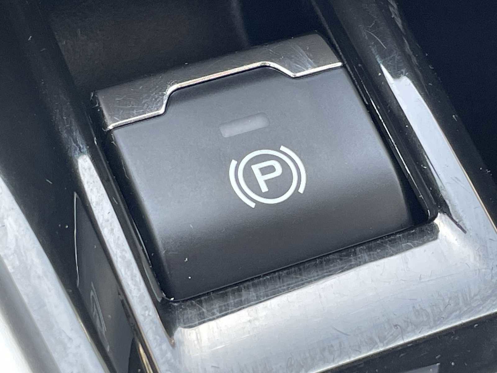 Certified 2024 Subaru Outback Premium image 26