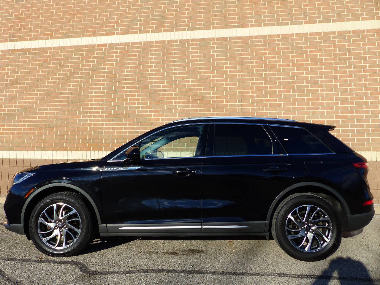 Used 2020 Lincoln Corsair Standard 4dr SUV image 6