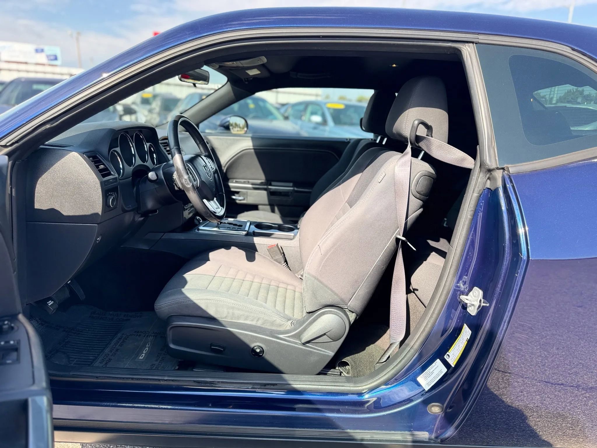 Used 2014 Dodge Challenger SXT RWD image 15