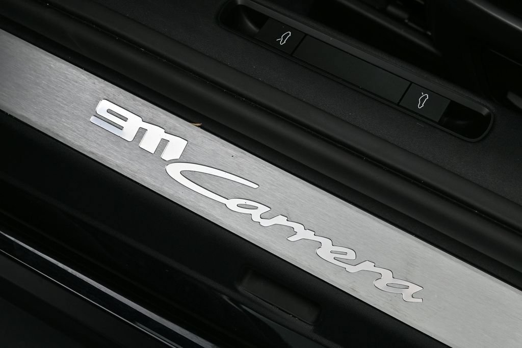Certified 2024 Porsche 911 Carrera RWD image 25