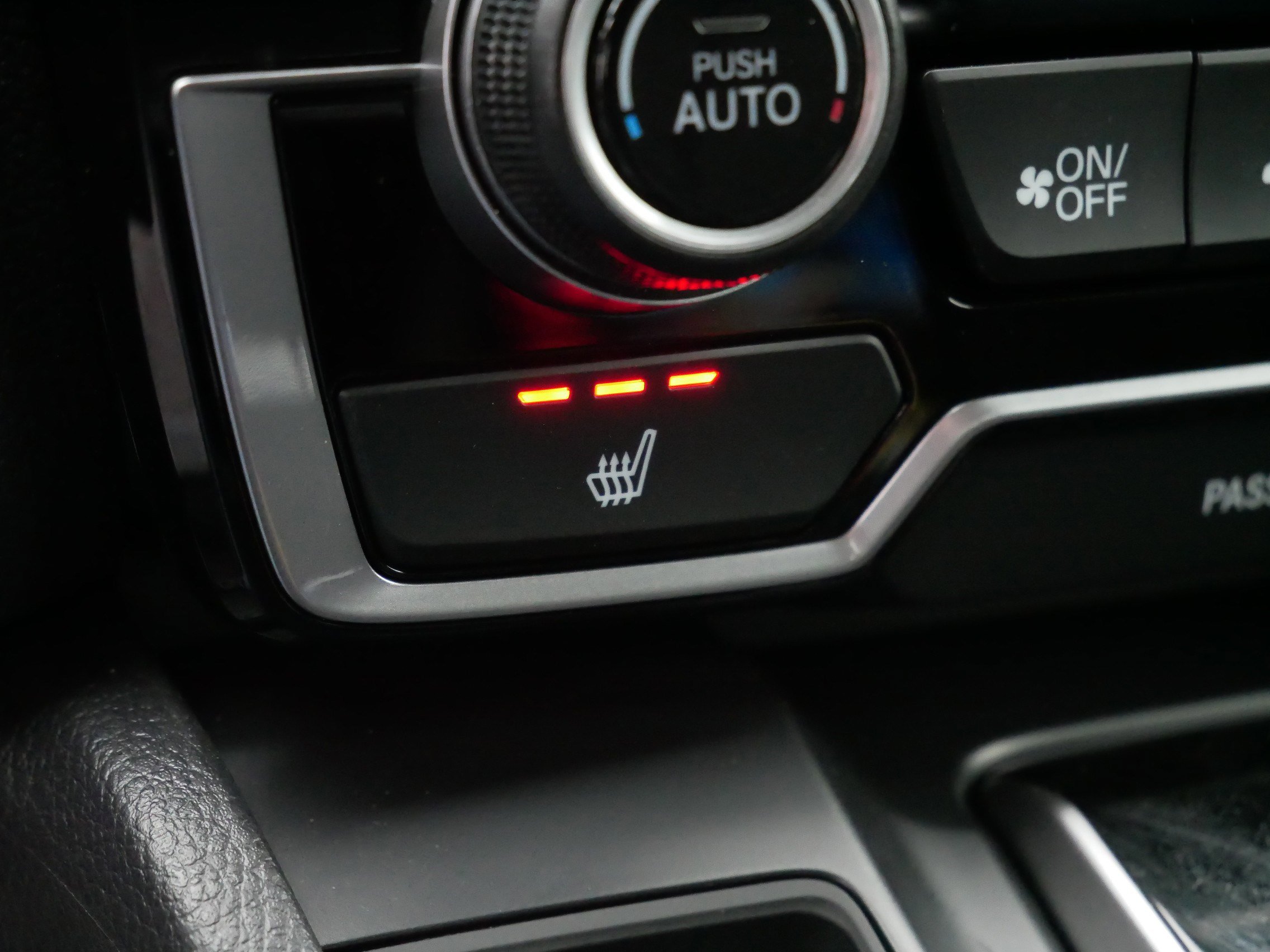 Used 2022 Honda CR-V Touring image 31