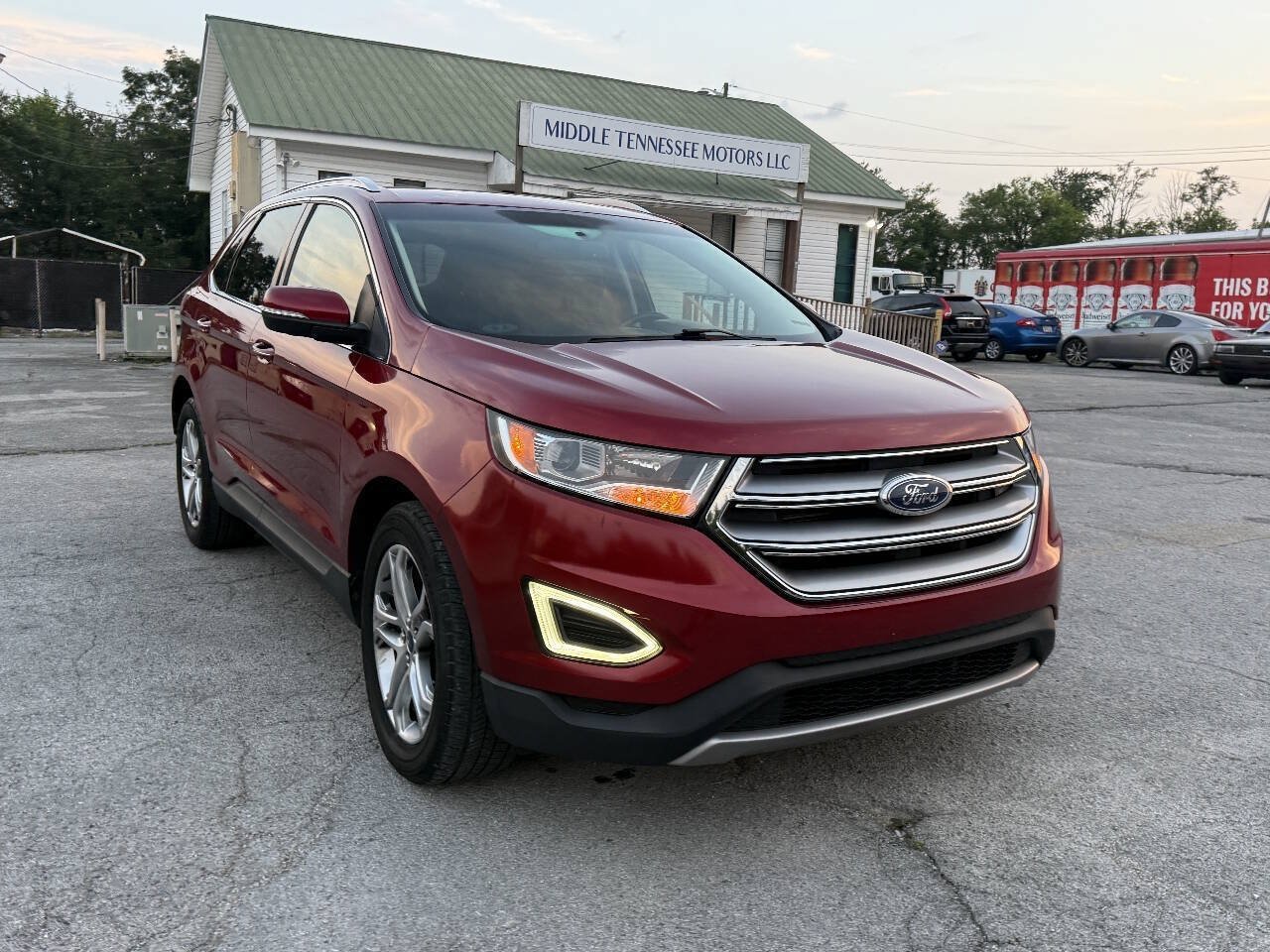Used 2016 Ford Edge Titanium w/ Technology Package AWD/4WD image 15