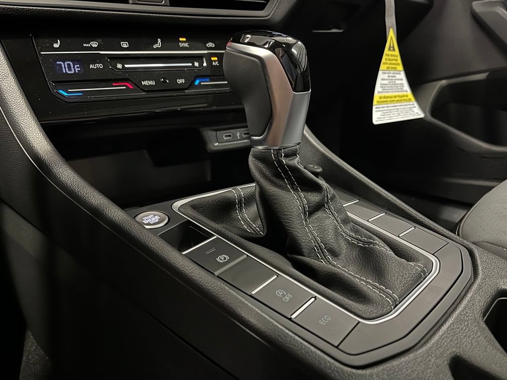 New 2027 Volkswagen Jetta SE FWD image 11