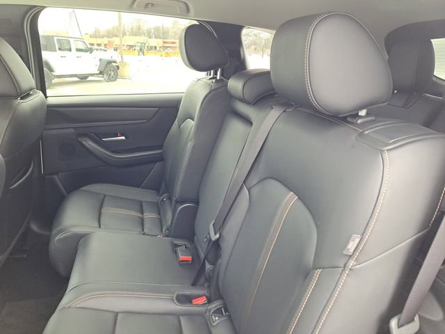 Used 2025 MAZDA CX-90 3.3 Turbo w/ Select Package image 19