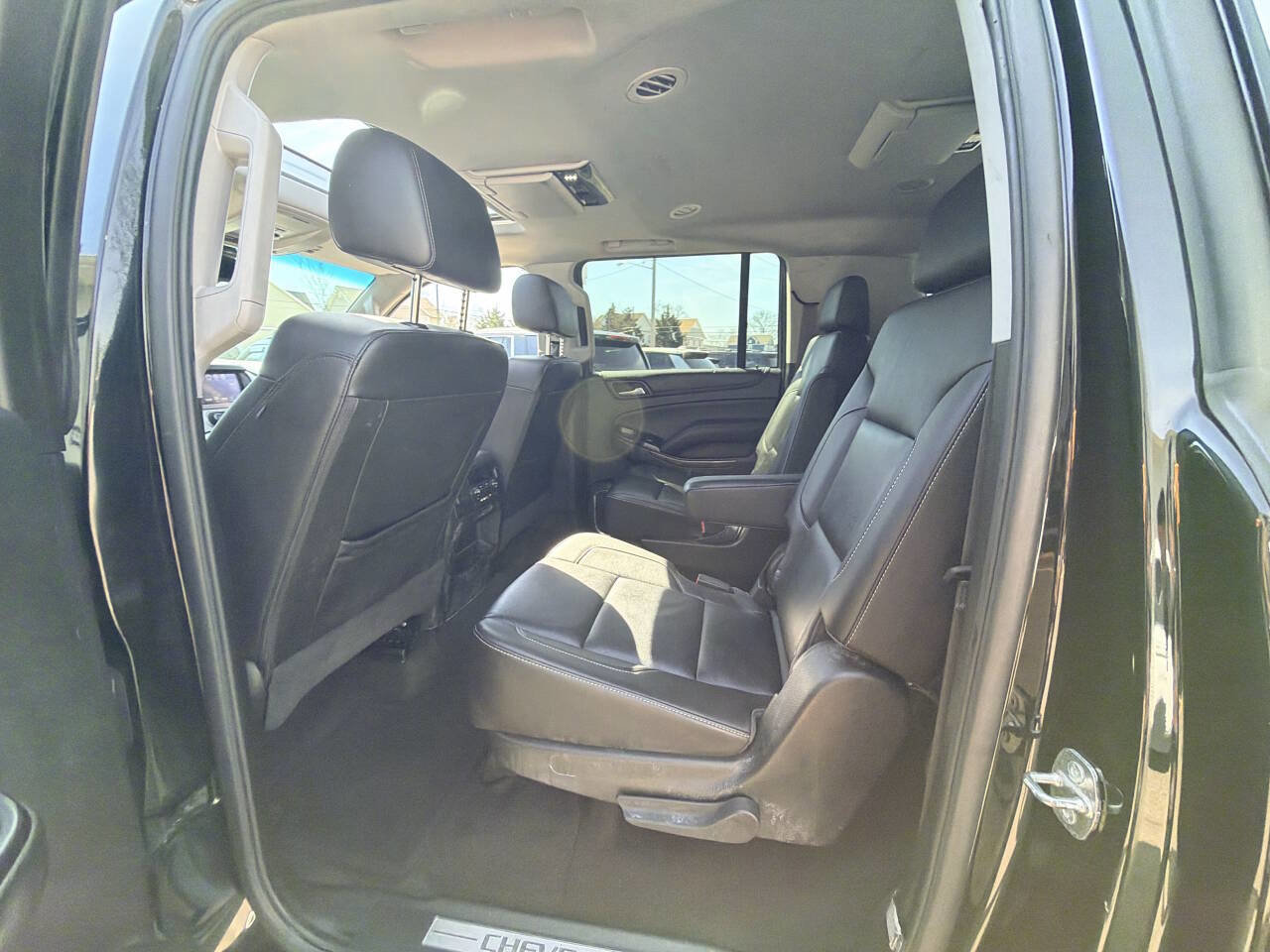 Used 2016 Chevrolet Suburban LT image 51