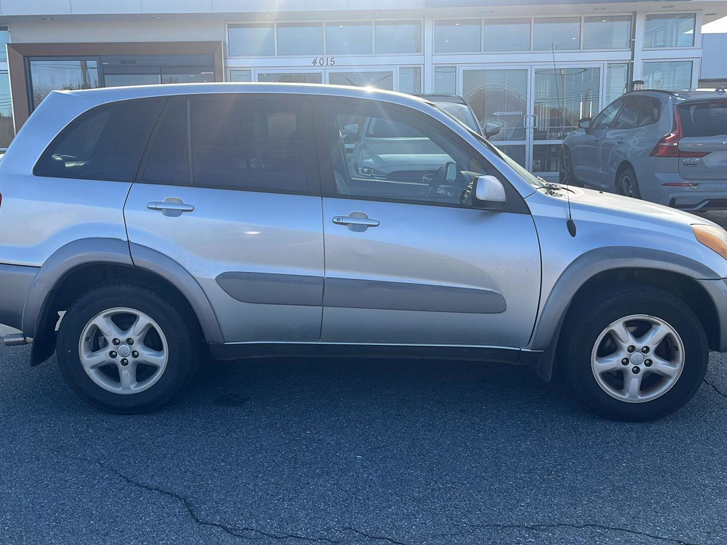 Used 2001 Toyota RAV4 Base image 3