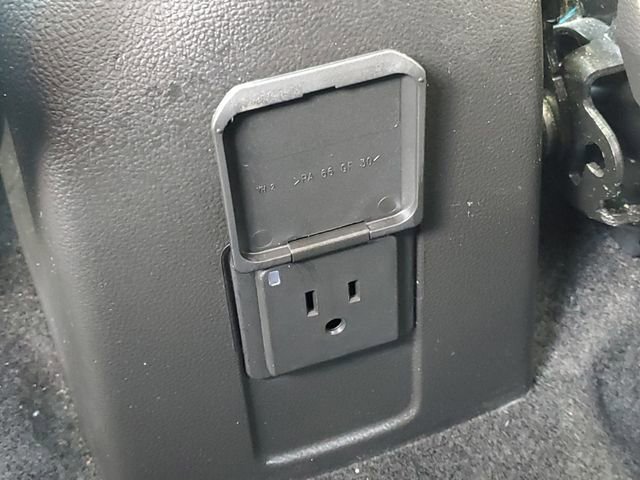 Used 2022 Chevrolet Trax LT w/ LT Convenience Package image 20